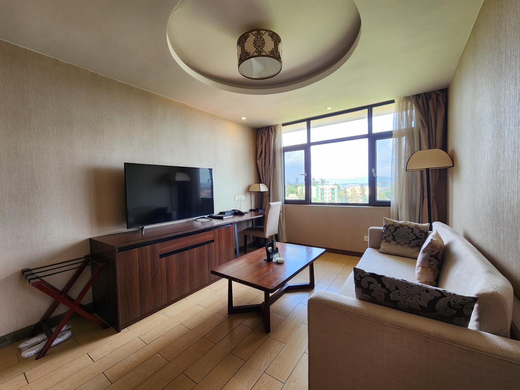 Dmall Hotel Κιγκάλι Εξωτερικό φωτογραφία