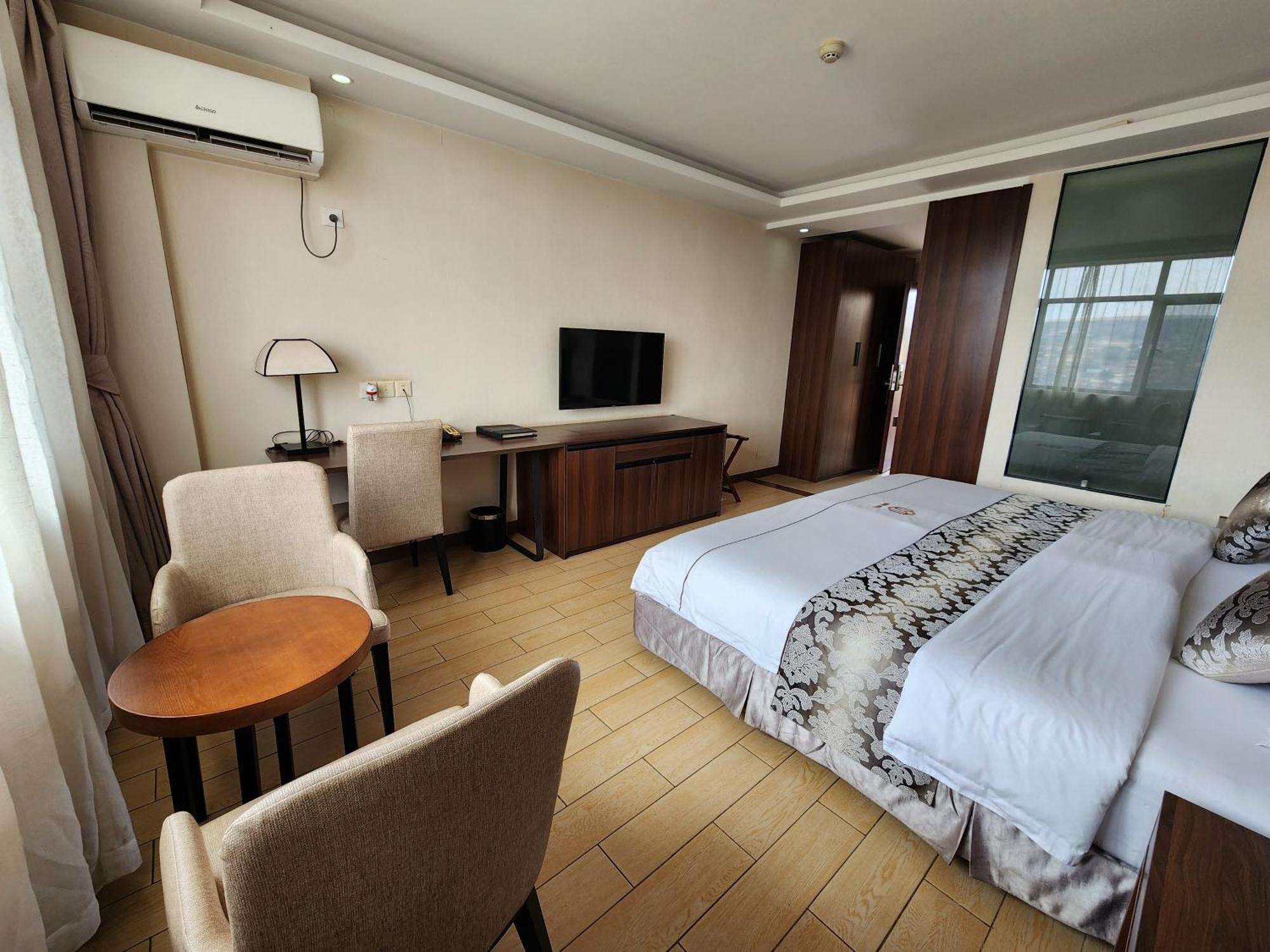 Dmall Hotel Κιγκάλι Εξωτερικό φωτογραφία