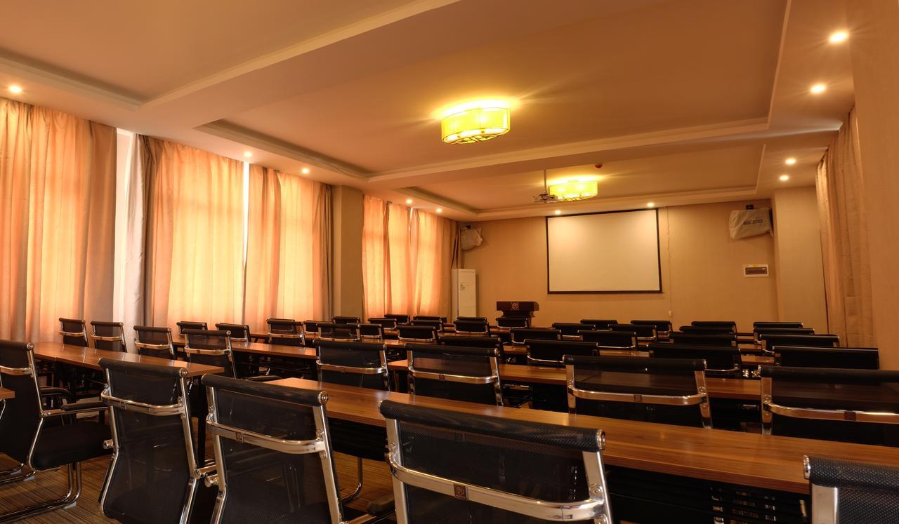 Dmall Hotel Κιγκάλι Εξωτερικό φωτογραφία